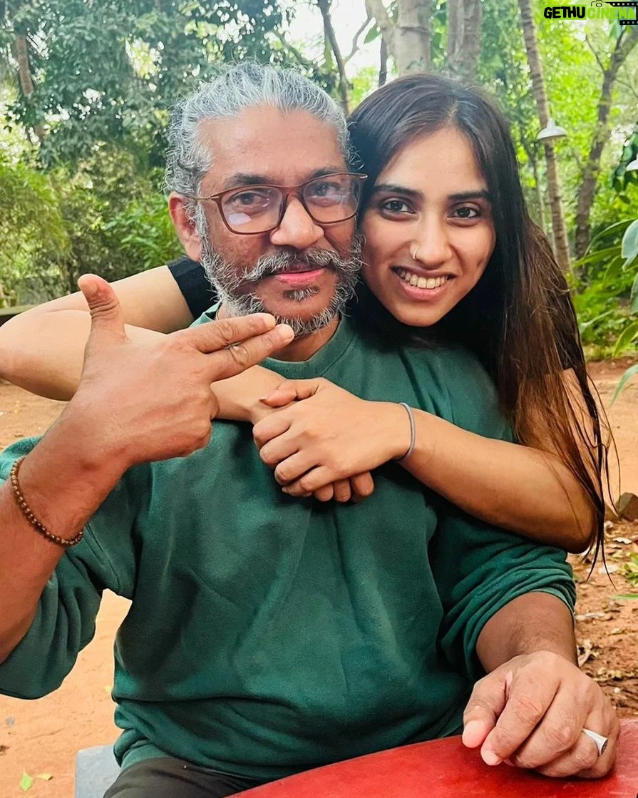 Malavika Jayaram Instagram - Happy Birthday @vkvinayadishakti sir. From being a devoted student to becoming an exceptional artist and to have evolved into the best teacher we little adishaktians could ask for. What a journey! PS: swipe for bonus vallippu video
