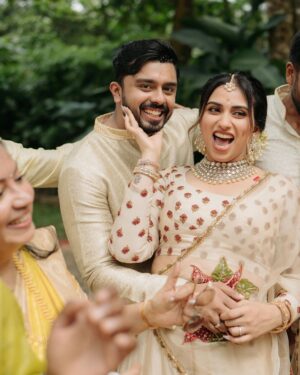 Malavika Jayaram Instagram - I got engaged to the love of my life.
07-12-2023… a roller coaster of emotions . 
A day Navaneeth and I will always be thankful for 

@magicmotionmedia 
@elysian.dreamscapes 
@labelshireenshahana 
@malabargoldanddiamonds 
@montrosegolfresort 
@rizwan_themakeupboy