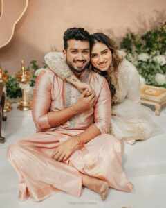 Malavika Jayaram Instagram - Who needs knights in shining armours or flying superheroes when you have a brother… @kalidas_jayaram my constant 😘