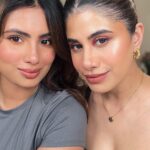 Malvika Sitlani Instagram - Did you see that comin 👀 Vibing with my gurl @aashnahegde 💕 Stay tuned fun GRWM on YouTube tomorrow, where we chat about our childhood, relationships, our mothers & sooo much more 💛💛 . . . #MalvikaSitlani #AashnaHegde #ReelsIndia #TransitionVideo #Explore #Fyp