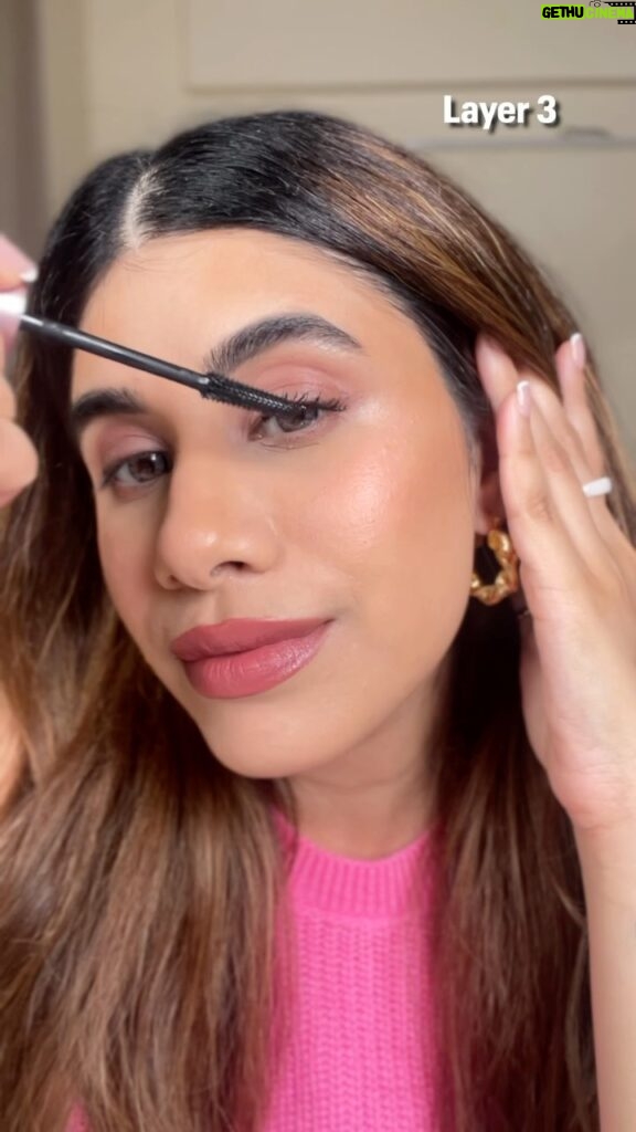 Malvika Sitlani Instagram - #Ad My lashes have literally gone SKY HIGH!! 😍 Just look at that length! 🤌🏻 Absolutely in love with this @maybelline_ind mascara! 💕 💫 If you guys want limitless length too for your lashes go get your Sky High on!! #MakesMeGoSkyHigh #SkyHighMascara #ViralMascara #MaybellineIndia #MaybellineMakeup