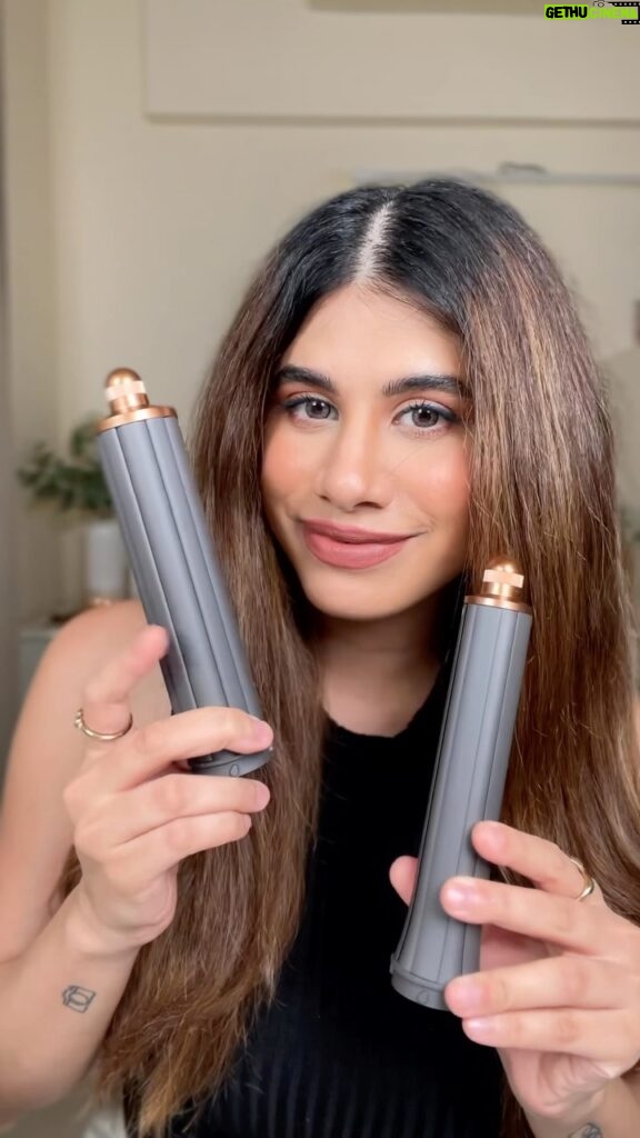 Malvika Sitlani Instagram - Hii guys 🩷🩷 Well it’s no secret here, that the Dyson is my holy grail when it comes to styling my hair 👀 you guys know it 🤭🥰 So here’s a quick easy tutorial on how I achieve my salon like Blowdry at using the @dyson_india 🫶🏻 It’s absolutely worth the investment guysss 💯 would 10/10 recommend ❤️ #DysonIndia #DysonHair #DysonAirwrap #Gifted