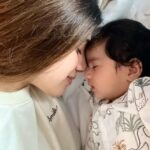 Malvika Sitlani Instagram - This is 31 🫶🏻 Who knew I’d be celebrating my birthday with my daughter 5 years from this moment (Swipe to the last image 🥺) 💕 We had a simple life with no idea of what tomorrow would bring I had just began my content career, earning very minimal - just enough to make half the rent and food 🍲 We still made it work and celebrated these small moments that brought joy to our lives 🥰 Just keep doing what you love, show up authentically every single day and nothing can stop you from designing the life of your dreams 💕 I’m beyond grateful for where I am today 🙏🏻 Every peace of content I put up, I did it with all my heart & continue to do so… For all who have been here with me since then…my OG fam THANK YOU 🫶🏻🎈💕 You changed my life. Thank you for all your birthday wishes 🙏🏻🫶🏻🎈 Onto the other side of 30! yikes! 😬