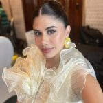 Malvika Sitlani Instagram - I remember being SO excited when I got the call from @thewordmagazine to be a part of their magazine cover! I was 2 months postpartum. I hadn’t felt THIS happy is so long! 🥰 Freshly out of a marriage, just having given birth to my baby & with a lot of physical scars and sadness at the back of my mind, I chose to walk towards the path that would enrich the next phase of my life. I strapped my bags, took Abby and my best partner - my mum with me on set and I completed the shoot. The rush I felt is inexplicable 💛🌸 And in that moment, it truly felt like I was going to be okay because when you’re going through adversity in the public eye, you think it’s never going be the same again, and that people are going to forget you and your work. But that wasn’t the case, I told myself that I was going to do everything it takes to make it out of this. I breastfed Abby in between my shots and I had to pump in gaps + my stamina was not the best but I guess nobody sees that part of the glamour. I’m incredibly proud of how far I’ve come despite having a lot of stuff thrown at me in this past year 😇 I chose to heal I chose to put in the self-work I chose to be with people that loved me I chose to show up for my daughter I chose ME 🥰💛 My work gives me PURE JOY. It’s super rare to find someone truly fulfilled in their work life and I’m SO blessed to have that part of my life working out for me when everything else isn’t 🤍 🌸 Be Kind 🌸 Just because you don’t see it, doesn’t mean it’s not happening 🤍