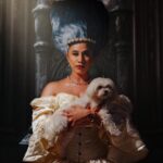 Malvika Sitlani Instagram - My Dearest Readers, The diamond of the season has arrived 💎 Yours Truly, Lady Whistledown . . . Hair: @newstarwigs + DIY: @jenifercaroline7 ⭐️ 📸: @jakesitlani @crashboombangdigital . . #bridgerton #queencharlotte #halloween #halloween2023 #malvikasitlani