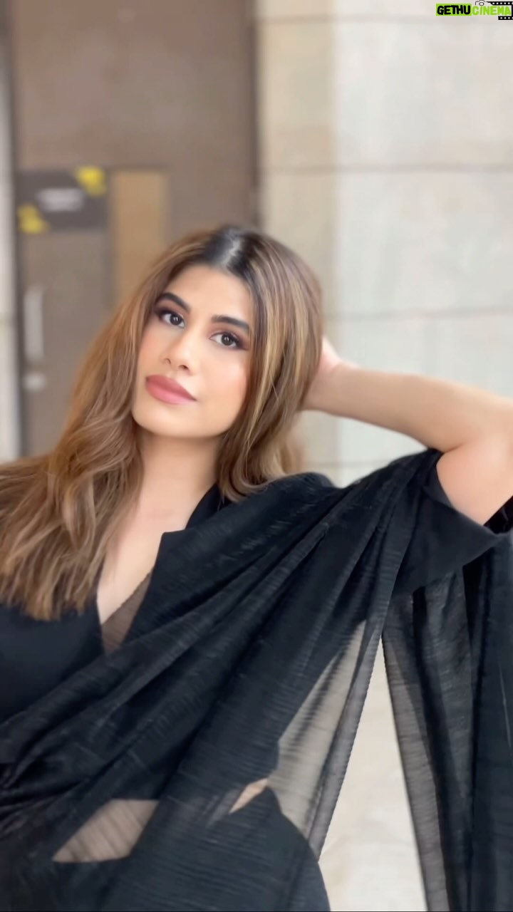 Malvika Sitlani - 67.8K Likes - π€π«
.
.
Outfit : @431_88 @shwetakapur π€
@lakmefashionwk @lakmeindia @fdciofficial
Agency: @peoplekind_
.
.
.
#LakmΓ©FashionWeekxFDCI #LakmΓ©FashionWeek #LFW #43188 #ShwetaKapur #LFWDelhi #MalvikaSitlani #Chaleya