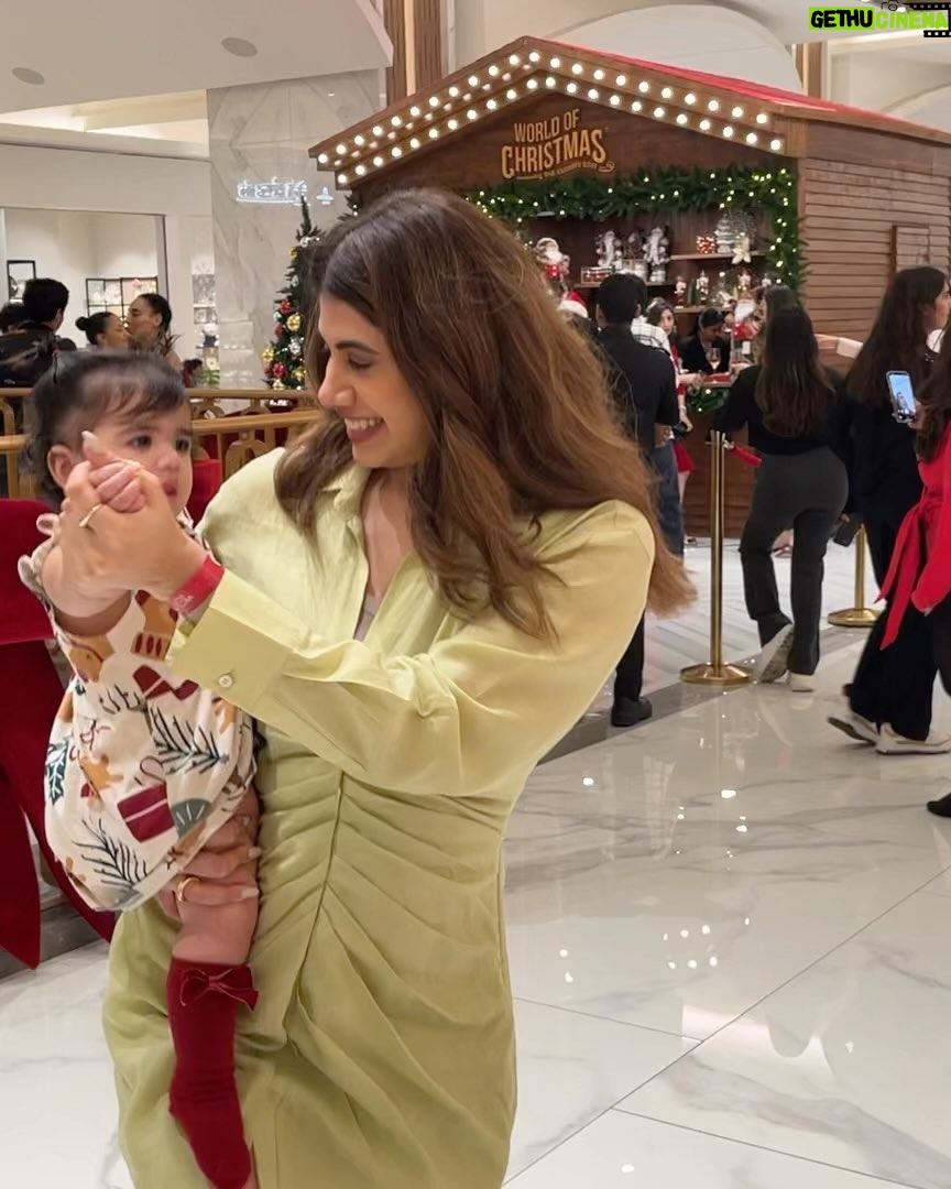 Malvika Sitlani - 100.6K Likes - Itβs Abby day, everyday! π«Άπ»π₯Ή
1. Itβs finally December π
2. Walks with Abby βοΈ
3. Play date with Rei π₯Ήπ§π»
4. Graduated to her high-chair! πͺ
5. Chic fashun has begun!
6. Besties π
7. Met Santa & didnβt love it π
π
8. Dance partner forever π
.
.
ππ» Blessed ππ«Άπ»
Abbyβs stroller - @nuna_india π€