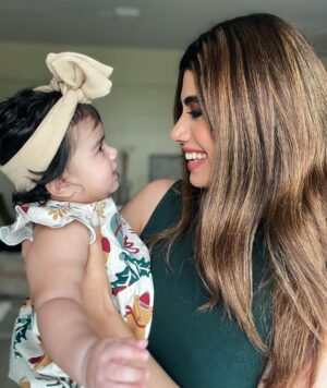 Malvika Sitlani Instagram - Abby being Abby! 😅🥹🫶🏻

Happy 6 months my sugar cookie 🍪 🩷🎂

This week has been extremely challenging for her health wise, but she is the bravest girl and is feeling so much better ❤️‍🩹
I truly have never witnessed strength like hers. Babies have a way of making us SO incredibly courageous. 

You are truly the light I needed in my life Abby. You are everything & more 🫶🏻

I’ve never known a love like this & I’m so lucky that I get to have you for the rest of my life 💛

PS : She is one naughty lil girl 😅👀🤸🏻‍♀️ Full of masti! 😆

Her fav Nonna is behind the camera making funny faces 😅🥹 @jenifercaroline7