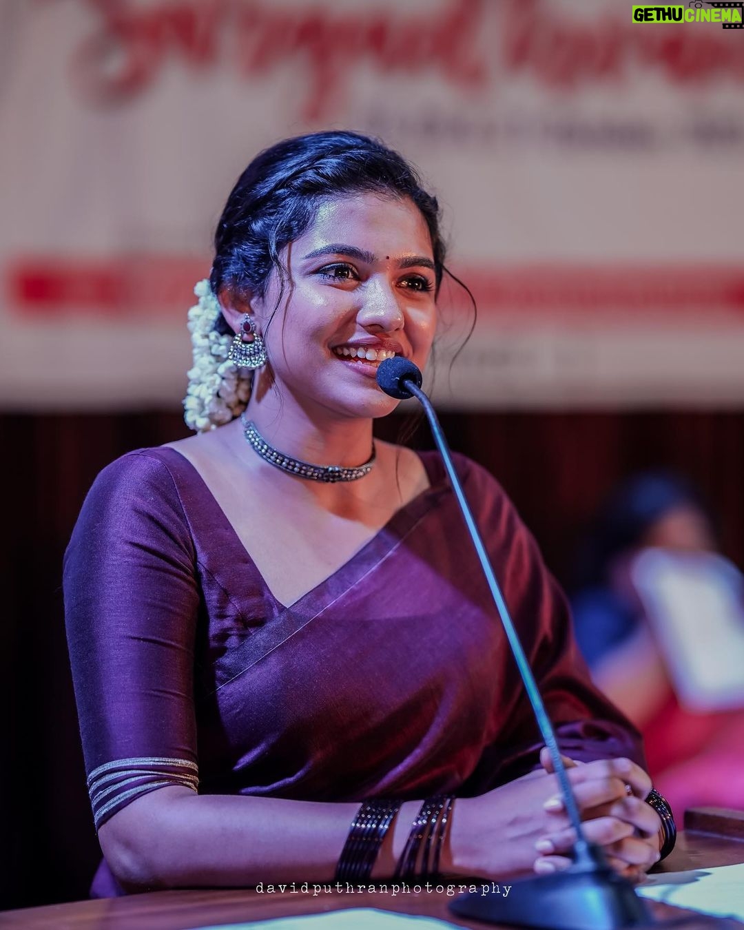 Mamitha Baiju Instagram - From being a participant in Sahodaya for years to now being invited as the Chief guest!! It brings nothing but pure joy!! This stage is the reason why my journey took a major turn and today, standing there with an inaugural note, i feel so grateful and blessed✨🤞🤍 Thank you Sahodaya & Marygiri public school for summoning me to inaugrate the Sahodaya Kalotsav 'Sargadhvani-2023' ❤️ . PC: @david_puthran_photography Neckpiece and earrings : @mayilpeeli_jewels 🤍
