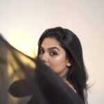 Mamitha Baiju Instagram - Lady in Black🖤 Styling @styyledbyjoe @joe_elize_joy Photographer @plan.b.actions @jibinartist MUAH @amal_ajithkumar Outfit @roohofficial_ Neckpiece @titli.flutteringwings Rings @kaya_online_ Makeup assistant @aju_popz______ Studio @plan.b.actions