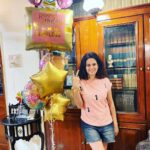 Manava Naik Instagram - A happy birthday #birthday #birthdaygirl #family #friends #friendslikefamily #home #us #smiles #happybirthday #baloons🎈