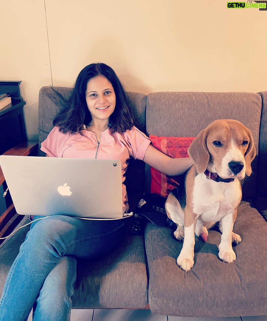 Manava Naik Instagram - Me and my lion #lion #kingofthejungle #beagle