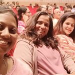 Manava Naik Instagram - Eka Lagnachi Pudhchi Goshta अहाहाहाहा काय प्रसन्न आणि आनंद देणारा अनुभव, नाटक एका लग्नाची पुढची गोष्ट ! गोष्ट साधी, सरळ, गंमतशीर...आणि आमचा मित्र लेखक/दिग्दर्शक अद्वैत दादरकरने त्या गोष्टी मधला गोडवा जपत नाटकाची वीण किती घट्ट तरीही किती सुरेख गुंफली आहे! ती परी अस्मानीची... आणि मला सांगा सुख म्हणजे... ही दोन्ही गाणी प्रेक्षागृहात जे चैतन्य आणत ती अनुभवण्याची गोष्ट आहे. प्रशांत दामले ह्यांना रंगमंचावर पाहणं ही केवळ ट्रीट आहे...असा देखणा, विनोदी गायक नट होणे नाही....एनर्जी चा धबधबा ! आणि कविता लाड...अबब...काय ग्रेस...काय टायमिंग ..सुंदर नटी आणि अतिसुंदर काम... अतुल तोडणकरचे काम कमाल झाले आहे . हे ह्या तगड्या नटसंचात मिसळून त्यांना उत्तम साथ देतात... नाटक साधं पण रंजक आहे . आणि विशेष आनंद म्हणजे...माझ्या दोन मैत्रिणींबरोबर हे नाटक पाहिलं त्यामुळे आनंद द्विगुणित नाही तर त्रिगुणित झाला... अशी ही ही अविस्मरणीय संध्याकाळ...निखळ आनंद आणि केवळ आनंद ! #natak #marathitheatre #marathiplay @damleprashant @kavitamedhekar ♥️