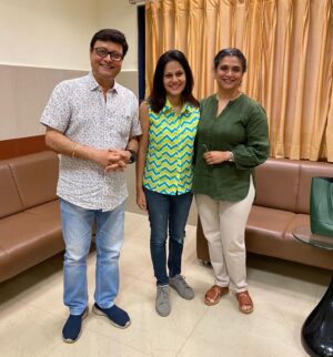 Manava Naik Instagram - Absolute pleasure to have these two veterans in the audience. They came, they saw, they patted our backs. 🙏 @sachin.pilgaonkar  @supriyapilgaonkar