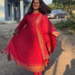 Manava Naik Instagram - I am beautiful because I feel so! #imperfect #beautiful