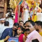 Manisha Rani Instagram - Ganpati bappa morya 👏 Thanku Bhagwan ji for everything❤️aur ayse hi apna pyar aur aashirwaad apni beti par hmesha bnaye rakhyega ! Outfit - @the_adhya_designer Lal Bagh Cha Raja