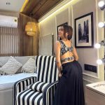 Manisha Rani Instagram - Mai toh Aisee hi hu🤭 #manisharani#1piece Outfit - @fantasyfashionsff Mumbai, Maharashtra