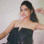 Manisha Rani Instagram - Spread happiness❤️ #1piece#mrani#manisharani Mumbai, Maharashtra