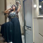 Manisha Rani Instagram - Mai toh Aisee hi hu🤭 #manisharani#1piece Outfit - @fantasyfashionsff Mumbai, Maharashtra