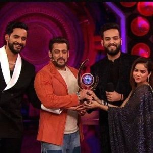 Manisha Rani Instagram - She Came, She Saw, She Conquered our Hearts!

Thank you to each and everyone for all the love, support and dedication to make Manisha the second runner up of Bigg Boss OTT 2! 💓

Thank you for being part of this wonderful journey; from rallying for Manisha to staying up late every day- voting, this means the world to her!

Manisha made us laugh, cry and smile- but most importantly inspired us- To always embrace our true self
To love ourselves for who we are
To speak to the truth always
To smile through life's storms
And to always make our people proud ❤️💪

Now she isn't just Bihar ki Manisha Rani,
SHE IS INDIA KI MANISHA RANI 🏆❤️✨

Big Congratulations to @elvish_yadav @fukra_insaan ! ❤️

Thank you @beingsalmankhan
@officialjiocinema
@endemolshineind

#ManishaRani #biggbossott2 #trending