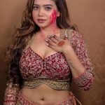 Manisha Rani Instagram - Happy Holi Everyone ❤️🤗❤️ #2023holi Makeover - @kashishjain613 Edit - @studio_milestones Mumbai, Maharashtra