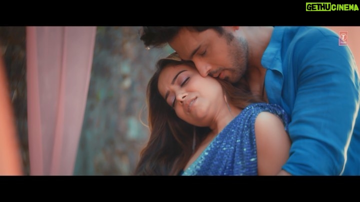 Manisha Rani Instagram - A shower of melodies and love is on the horizon. Are you ready to be drenched in romance? #BaarishKeAaneSe βπ Check Out the Teaser Now Song Releasing on 8th November πΆ #tseries #BhushanKumar @tseries.official @shreyaghoshal @tonykakkar @the_parthsamthaan @manisharani002 @princedubey1412 @adil_choreographer @aliza_shaikh_rimpy @maneeshbhattofficial @sarkarroman @shake_entertainment @shakeandcut_post @oswin_cuts #featherfeetentertainment @ppllike.us