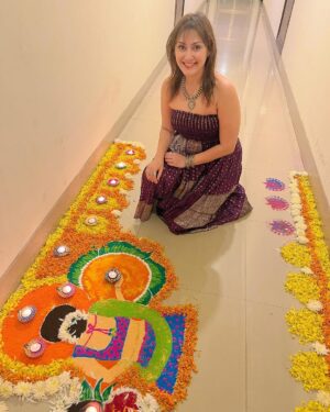 Manjari Fadnnis Instagram - Happy Diwali ❤️ 

Outfit : @bohemybymichelle 

#diwali #indianfestival #indian #rangoli #art #artist