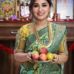 Manjula Paritala Instagram - #allabt sathyanarayanaswamy pooja at home #fullvideoonyoutube #manjulanirupam #linkinbio👆 #banarasisaree @banaras_gallery_hyd