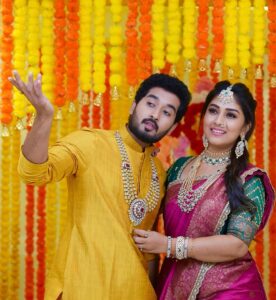 Manjula Paritala Instagram - We are in awe of this stunning couple! Calling all our beautiful brides and handsome grooms this season to check out our exclusive bridal collection curated just for you. Exciting wedding offers just for brides and grooms. Call us at +91 8669626666 to shop online or visit us at any of our five locations- Kukatpally, Punjagutta, Suchitra circle, Vijayawada, Vizag. #bridaljewellery #bride #southindianjewellery #southindianbride #indianbride #couplegoals #indianwedding #silverjewelry925 #silverjewellery #goyazsilverjewellery #bride #hyderabad #vijawayada #vizag