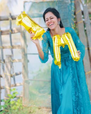Manjusha Martin Instagram - Finally ♥️ Dream Come True ♥️ 
♥️ 1 Million YouTube Family ♥️ 

There is no secrets to success. It is the result of preparation,Hard work, and Learning from Failure ☺️

Success is Not final, Failure is Not Fatal: it is the Courage to continue that counts 

PC @gary_photography__ ☺️