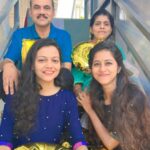 Manjusha Martin Instagram – Touched!!!! Thankful for all those love and support that are showered upon us..Reached one of the milestones..500k YouTube Fam❤️🥰
📸 @binitha_ajith ❤️