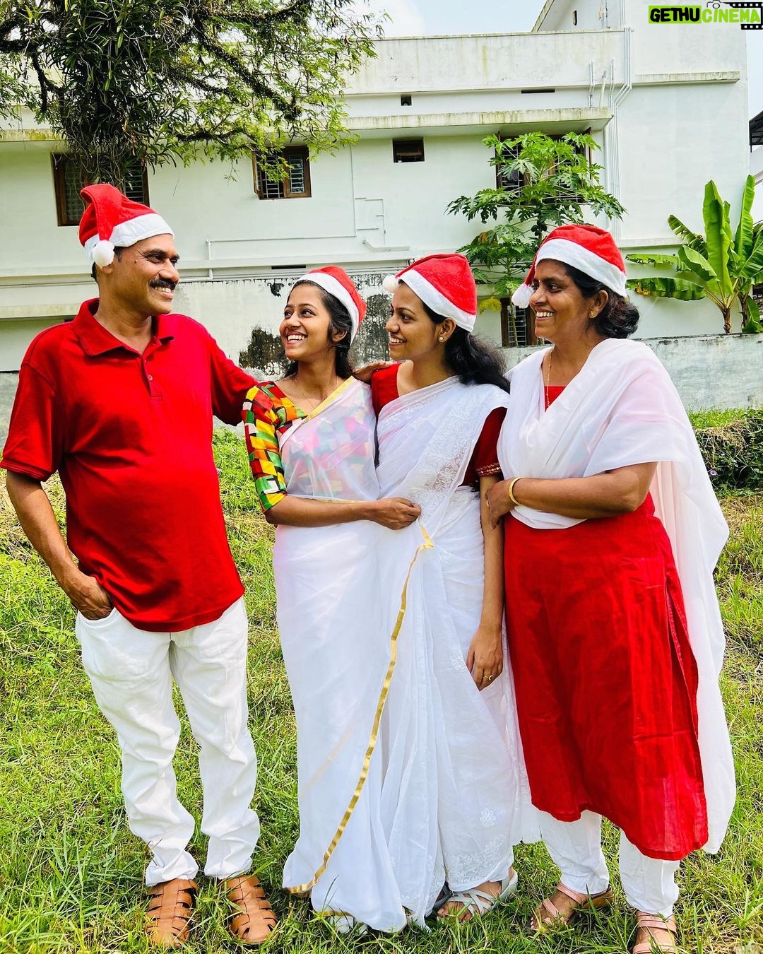 Manjusha Martin Instagram - “She will give birth to a son,and you will call him JESUS,because he will save his people from their Sins.” We wish you all a Beautiful and Unforgettable “MerRy 🎄 ChristmAs” 📸 @vishnurajeevan____ ☺️