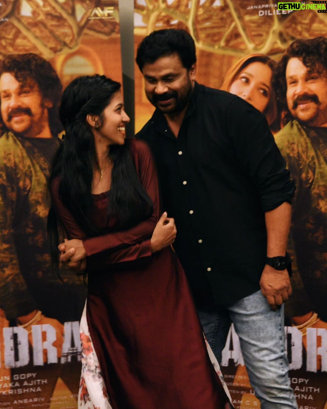 Manjusha Martin Instagram - One Of My Fav Actor @dileepactor eathu oru director um agrahikuna oru type of Artist 🤩🥰☺️