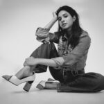 Manvita Kamath Instagram – Denims love affair… forever and always ♾️.
.
.
.
@sandeep.mv 📸
@makeupbyabhilasha 
@harshasingh512 
@stilerush_by_varshinijanakiram 
@kavya.shivashankar 
@thenichelabel