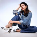 Manvita Kamath Instagram – Denims love affair… forever and always ♾️.
.
.
.
@sandeep.mv 📸
@makeupbyabhilasha 
@harshasingh512 
@stilerush_by_varshinijanakiram 
@kavya.shivashankar 
@thenichelabel
