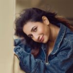 Manvita Kamath Instagram - In frame Actress : @realmanvitakamath 📸 . @sandeep.mv @_sunburstt_ Styled by : @varshini_janakiram @stilerush_by_varshinijanakiram 💄& 💇‍♀️ @abhilasha_kulkarni @harshasingh512 @thenichelabel Shot with @nikonindiaofficial #Z9 & lit with @profoto #B1x #manvithakamath #sandeepmv #portraitsbySMV #sunburstt #nikonZ9 #portrait Bangalore, India
