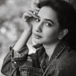 Manvita Kamath Instagram - In frame Actress : @realmanvitakamath 📸 . @sandeep.mv @_sunburstt_ Styled by : @varshini_janakiram @stilerush_by_varshinijanakiram 💄& 💇‍♀️ @abhilasha_kulkarni @harshasingh512 @thenichelabel Shot with @nikonindiaofficial #Z9 & lit with @profoto #B1x #manvithakamath #sandeepmv #portraitsbySMV #sunburstt #nikonZ9 #portrait Bangalore, India
