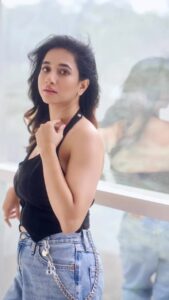 Manvita Kamath Instagram - 🦁 . . . @sandeep.mv @varshini_janakiram @stilerush_by_varshinijanakiram @abhilasha_kulkarni @harshasingh512