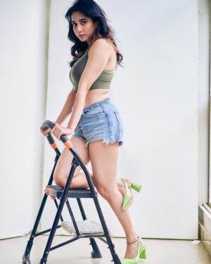 Manvita Kamath Instagram - #iykyk @sandeep.mv 😛

.
.
@varshini_janakiram @sandeep.mv @_sunburstt_ @abhilasha_kulkarni @makeupbyabhilasha @harshasingh512