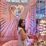 Maryam Zakaria Instagram - Mary lost in the beauty Nykaaland 💕😍 What a lovely event it was 🫶😍 For the first time in India the biggest beauty and lifestyle Festival and I really enjoyed it @nykaaland 💕💕💕 #nykaaland #nykaa #beautybiggestplayground #nykaaland2023 #beauty #makeup #lifestyle