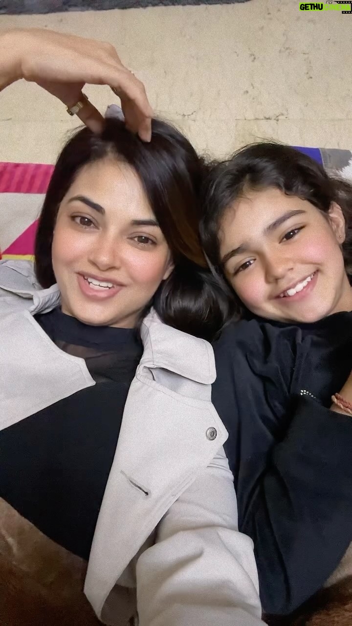 Meera Chopra Instagram - #Safed stories with @kaina_chopra04