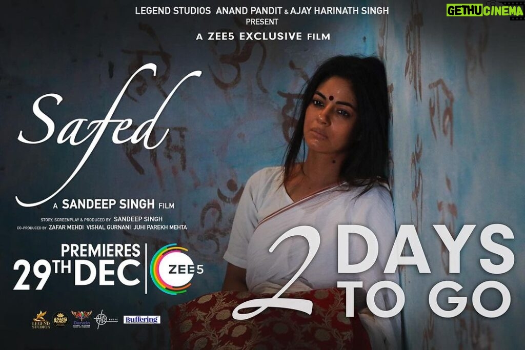 Meera Chopra Instagram - 2 DAYS TO GO for #Safed A film by @officialsandipssingh Premiering Exclusively on @Zee5 on 29th December. @verma.abhay_ @meerachopra @barkhasengupta @chhaya.kadam.75 @jameel.mumbai @officiallegendstudios @anandpandit ajay.harinathsingh @vinod.bhanushali @hitz.music.official @zafarmehdishaikh @the_vishal_gurnani @juhiparekhmehtaofficial @Zee5global @Safedthefilm #SafedOnZee5