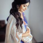 Meera Jasmine Instagram - Hello December 👑 📸 @arunvaiga #December #HelloDecember #FestiveVibes #OnwardsAndUpwards