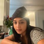 Meera Jasmine Instagram - The light is what guides us home and the warmth is what keeps you there 🤍♾️ #Home #HomeBody #Being #Unwind #OnwardsAndUpwards