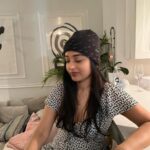 Meera Jasmine Instagram - The light is what guides us home and the warmth is what keeps you there 🤍♾️ #Home #HomeBody #Being #Unwind #OnwardsAndUpwards