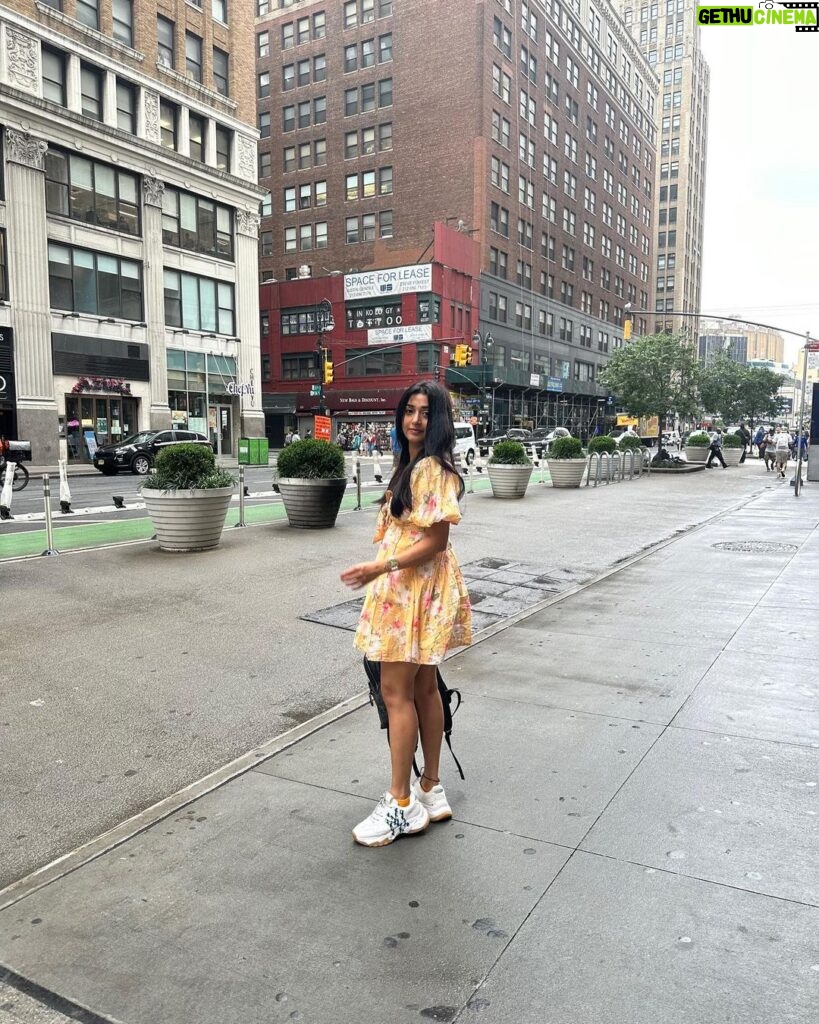 Meera Jasmine Instagram - Living between the lines 🤍♾️ #Travel #Being #OnwardsAndUpwards