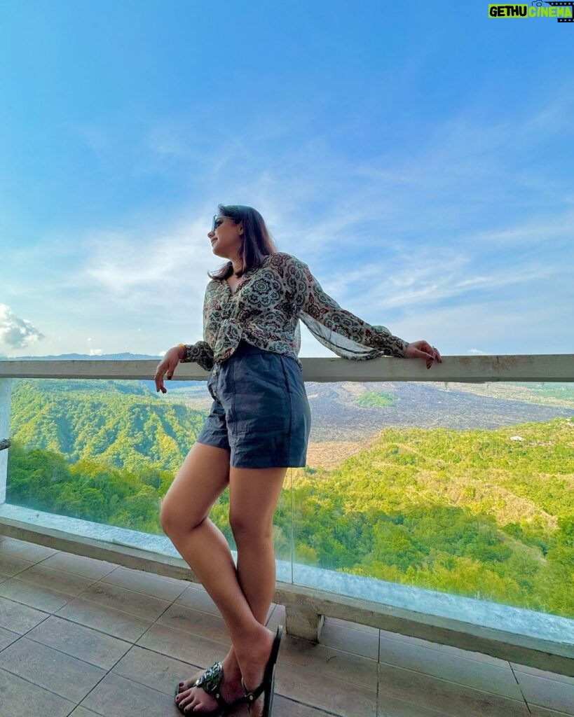 Meera Nandan Instagram - Mount batur 🌋 #throwbacktobali #batur #travel #instagood #bali #happy #travelgram #positivevibes #love #tb Batur Volcano, Bali