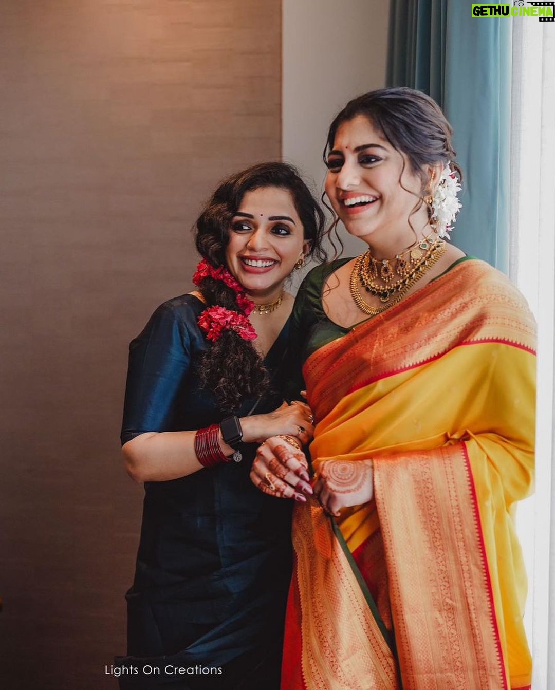 Meera Nandan Instagram - What is there to say that I’ve not said before… so I’ll say it again… I’ll be forever by your side. Miss you much ❤️ #babysister #sisterlove #home #family #bestie #brother #jewelleryaddict #silver #art #flowersonmyhair #kohlinmyeyes #coffeeaddict #artlover