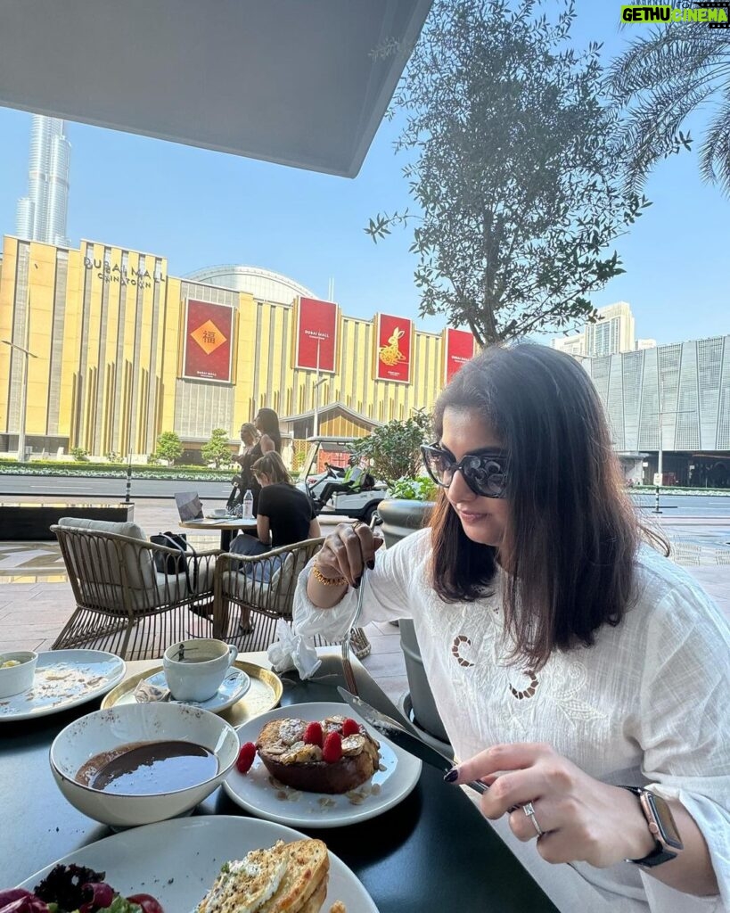 Meera Nandan Instagram - Love language 🤍 Mondoux Dubai