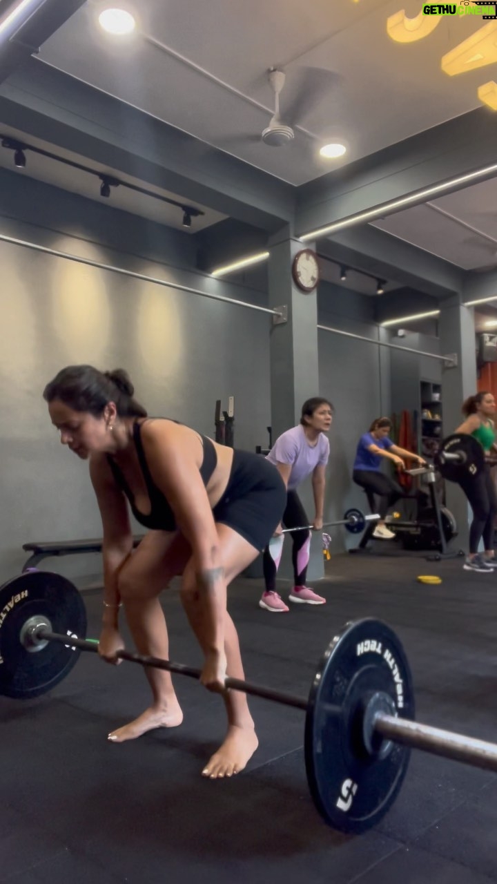 Megha Gupta Instagram - Crossfit taught me what a community is. It taught me what a tribe means. It taught me the importance of cheering for the person who may be last in the race. It taught me what friendship is. It taught me how to drink till I could drink no more and still drink more. It taught me what showing up, no matter what, is. It taught me discipline and the importance of time. It taught me what a cult is. It taught me the love for @nike and now I’m a loyalist. It taught me how much I love Punjabi music. It taught me the important of movement and a good sweat session. It taught me how to turn poison into medicine. It taught me love as well. But the most important thing it taught me and I’ll try to convey that through this quote by Frida Kahlo - “At the end of the day, we can endure much more than we think we can." Forever grateful to @adishroff for introducing me to it and @shivohaam111 for bringing it to our country. Meeting my people, my tribe this time in Bombay was one of the highlights of the trip. Same energy, same jokes, same hugs, same love. Nothing has changed. Except we are richer in many ways, age, experience, monetarily, wisdom, what not. If you are reading this, I hope you present yourself with an opportunity to celebrate your strength today. @tridevpandey @akashkuchekarr thank you for opening your hearts and the box for me, I felt very much at home. @niceandeasyfitness is a beautiful space but what makes it more beautiful is the energy and the people. Thank you for bringing us together. #workout #health #fitness #nike #nikepro #bombay #bby #mumbai #india #crossfit #tribe #community #cult #friendship #strength #heal #fit #motivation #ootd #wod #lifting #powerlifts #power